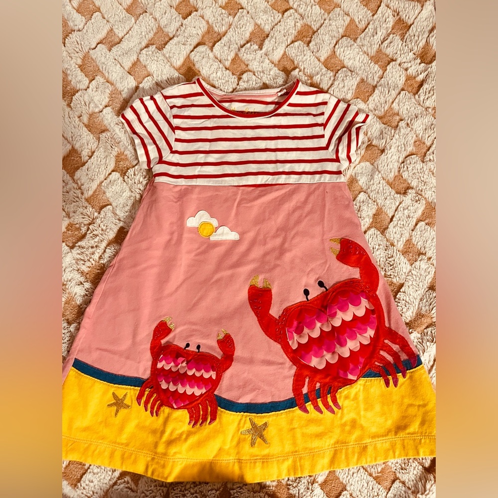 Girl’s dress